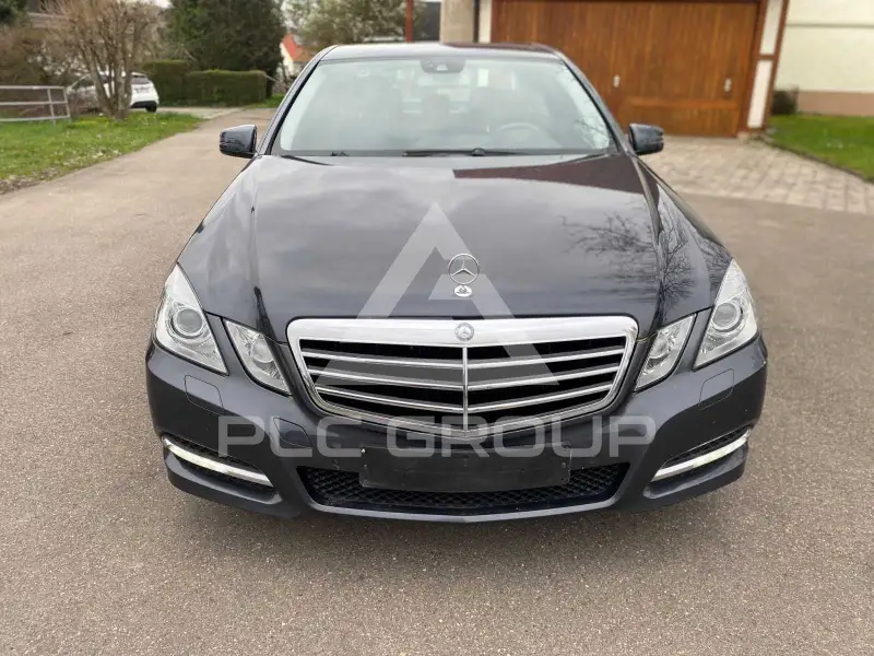 2010 Mercedes Benz E 200