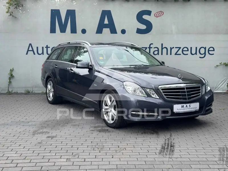 2010 Mercedes Benz E 200