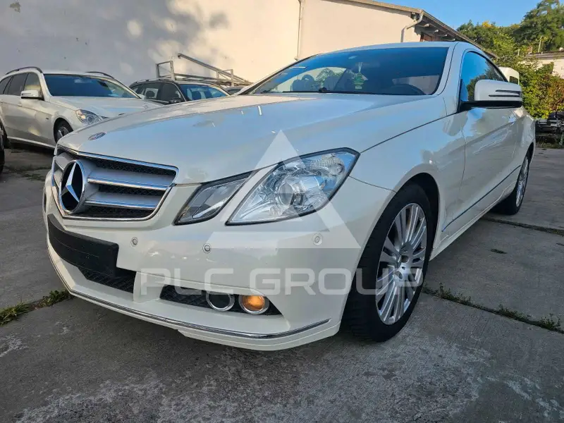 2010 Mercedes Benz E 200