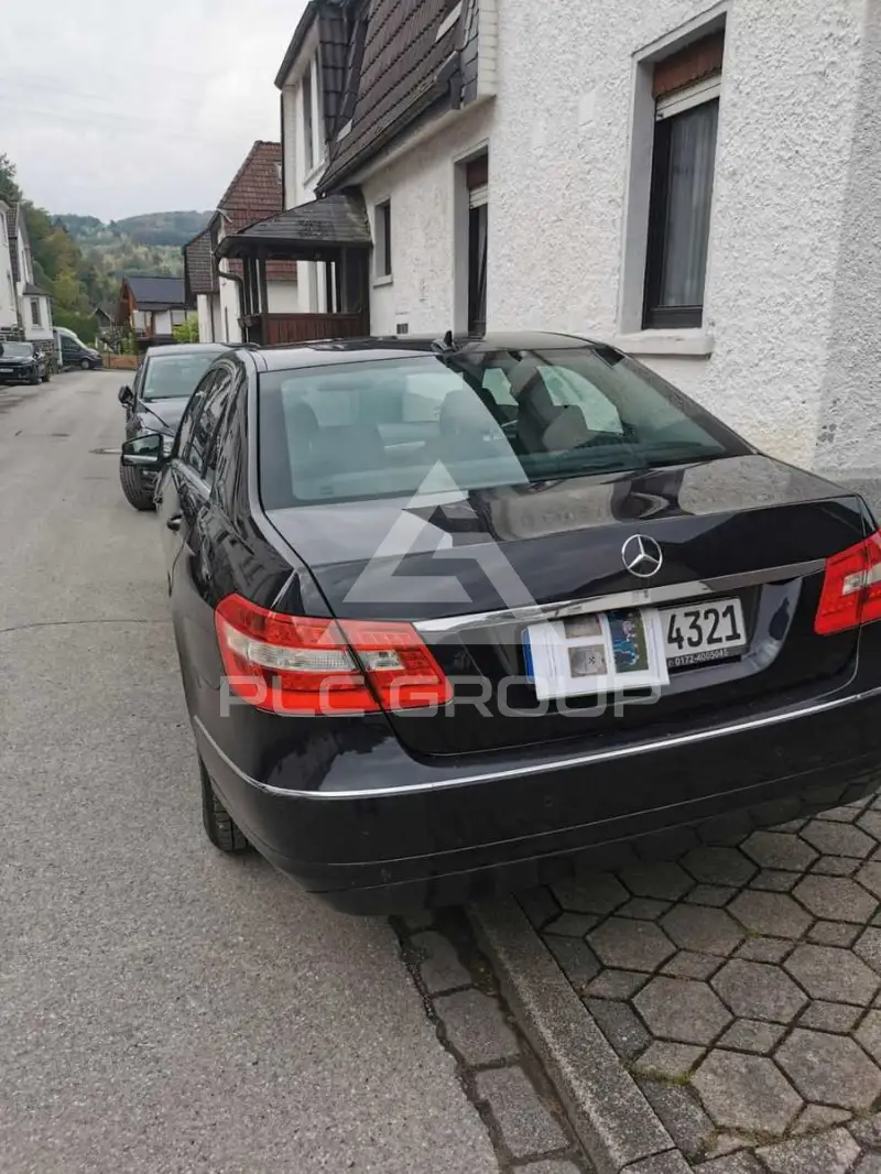 2010 Mercedes Benz E 200