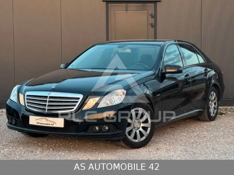 2010 Mercedes Benz E 200