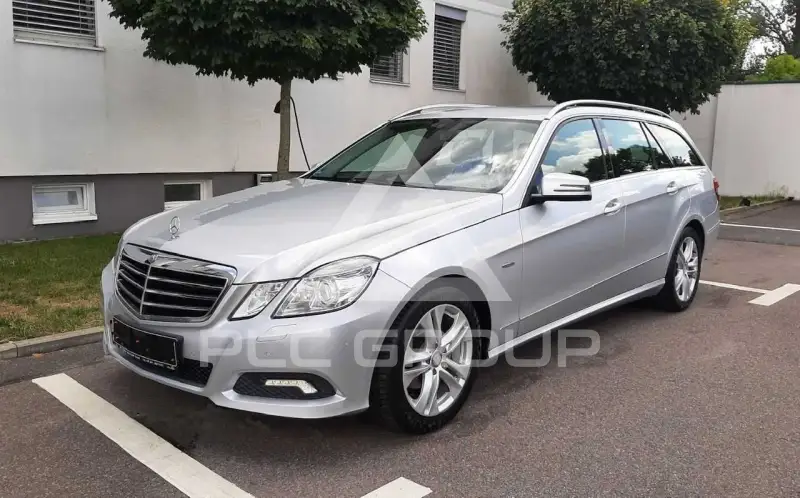 2010 Mercedes Benz E 200