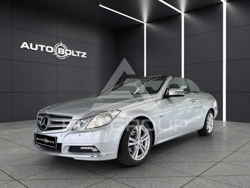2010 Mercedes Benz E 200