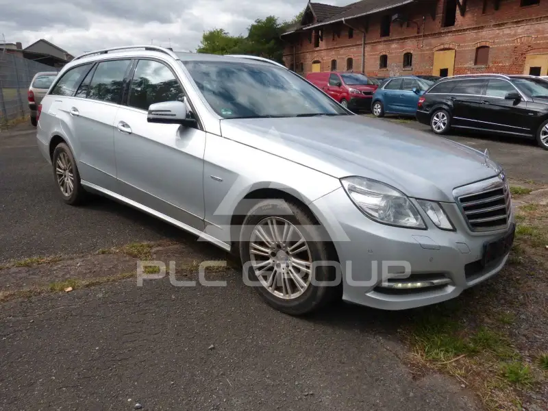 2010 Mercedes Benz E 200