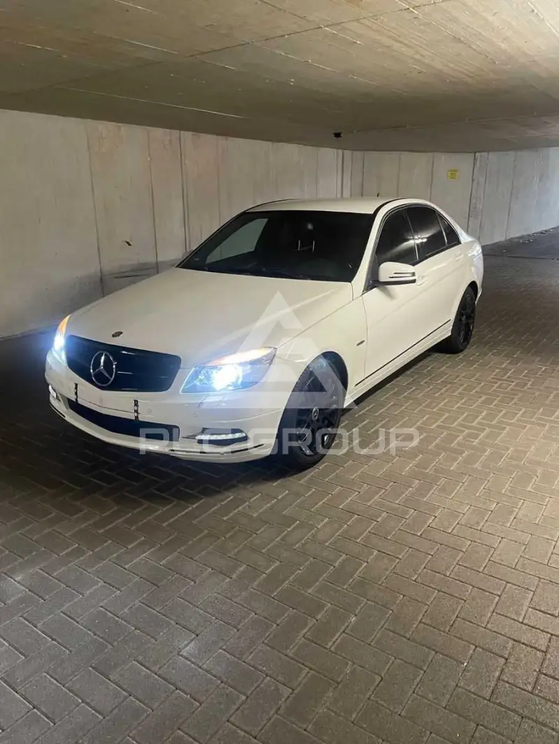 2010 Mercedes Benz C 180