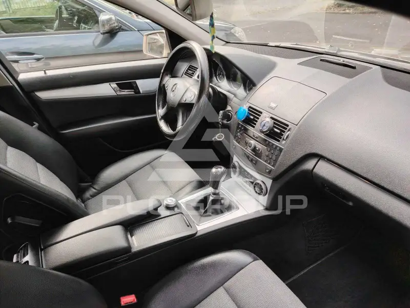 2010 Mercedes Benz C 200