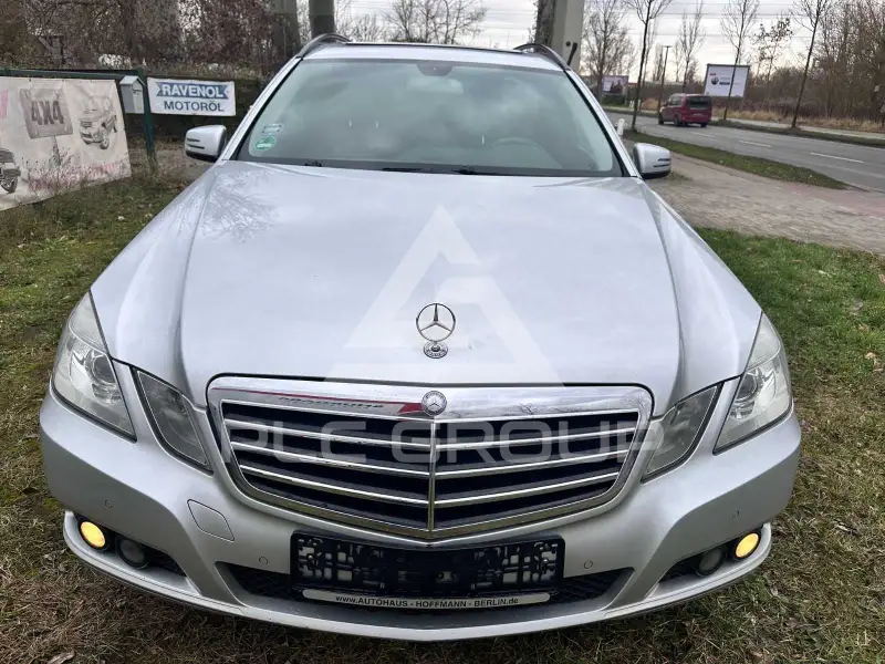 2010 Mercedes Benz E 220
