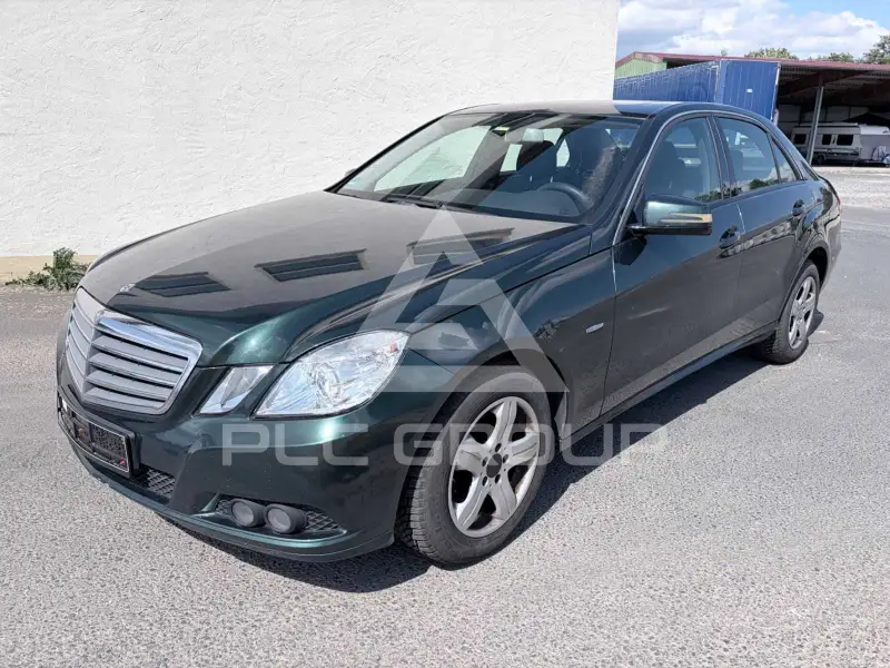 2010 Mercedes Benz E 220