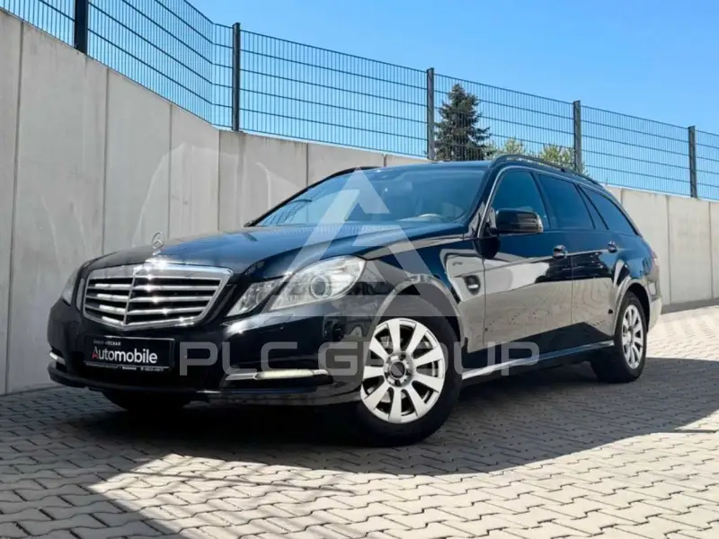 2010 Mercedes Benz E 220