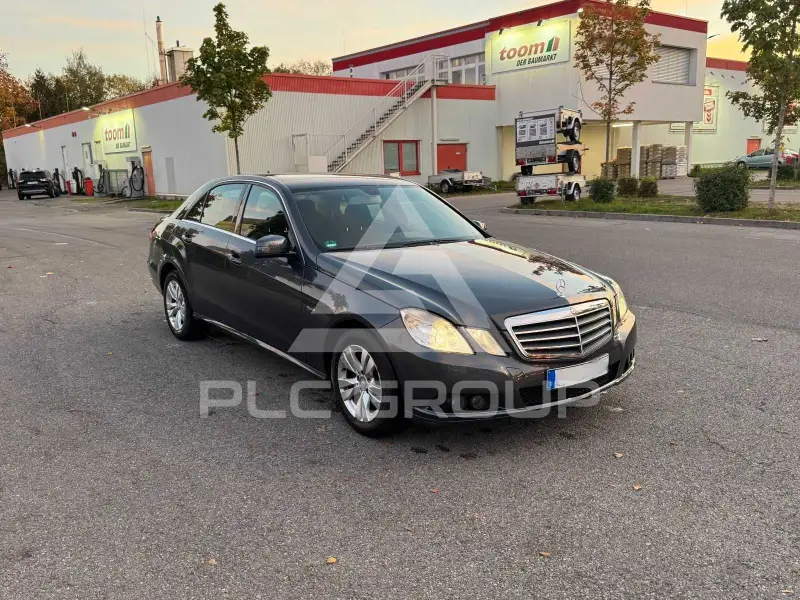2010 Mercedes Benz E 220