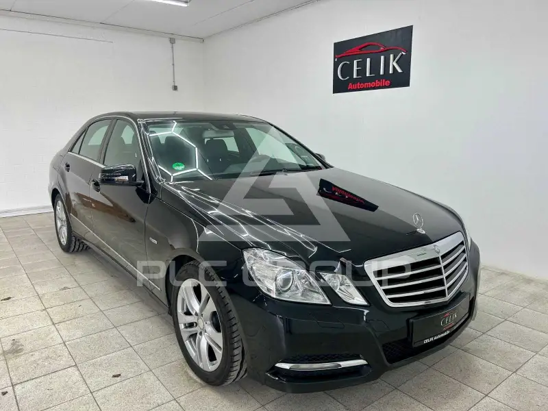2010 Mercedes Benz E 220