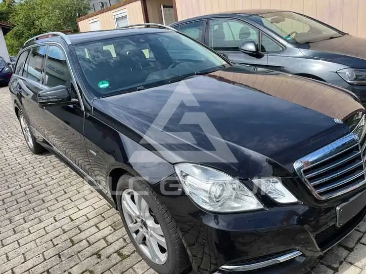 2010 Mercedes Benz E 220