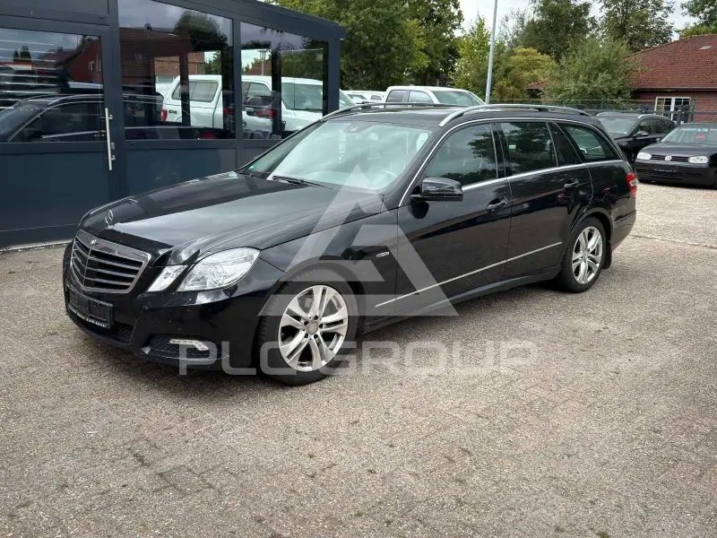 2010 Mercedes Benz E 220