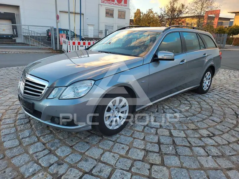 2010 Mercedes Benz E 220