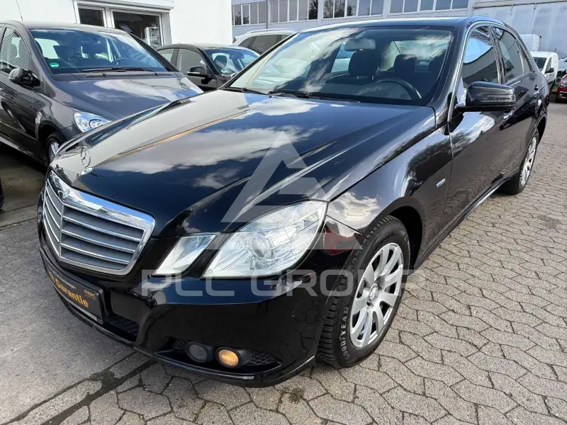 2010 Mercedes Benz E 220