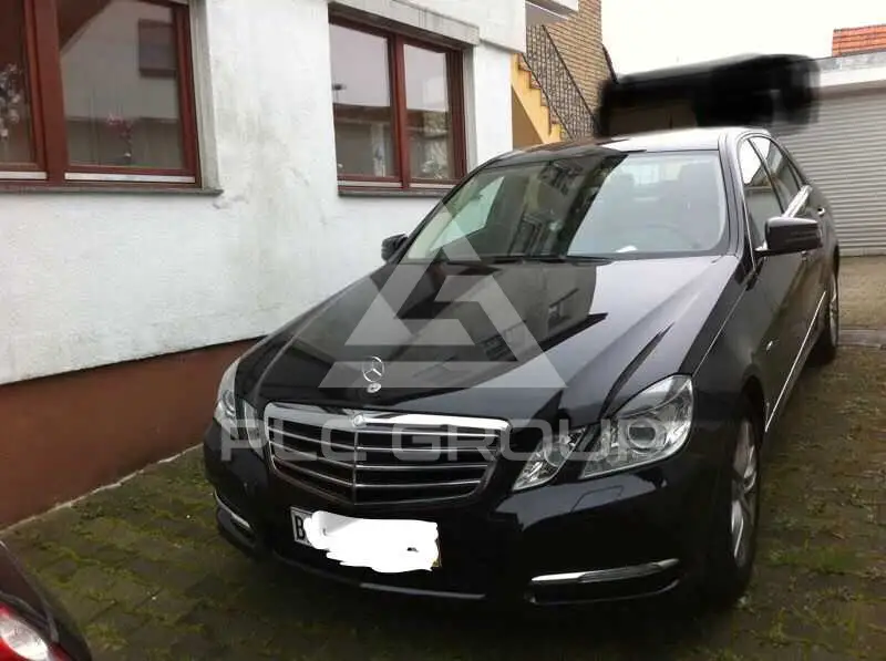2010 Mercedes Benz E 220