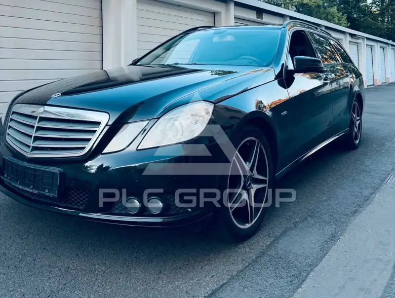2010 Mercedes Benz E 220