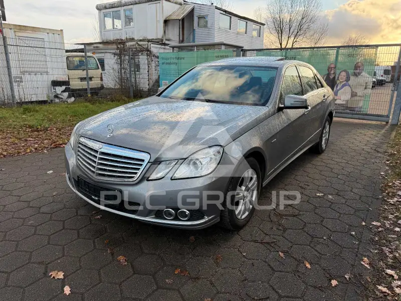 2010 Mercedes Benz E 220
