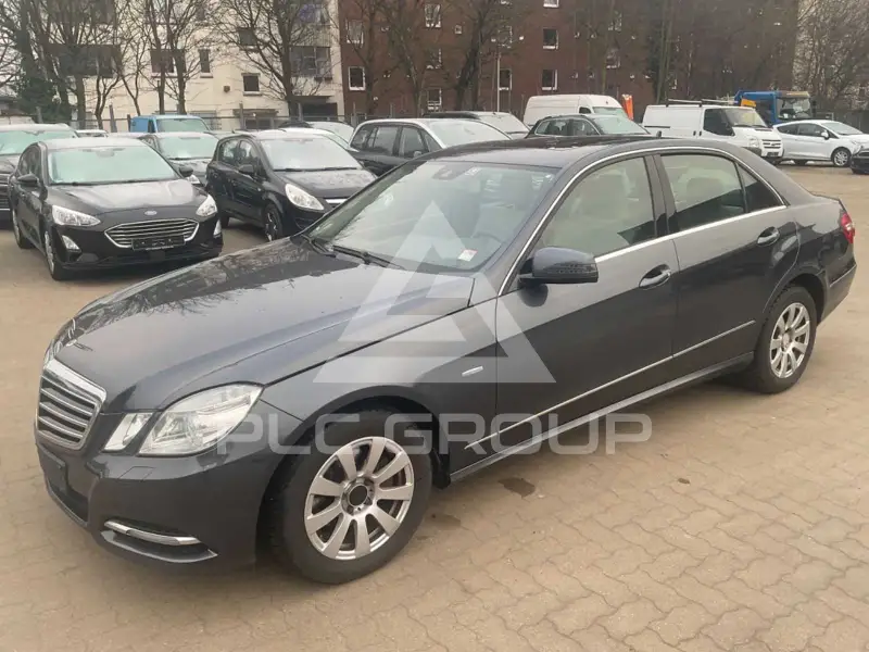 2010 Mercedes Benz E 220