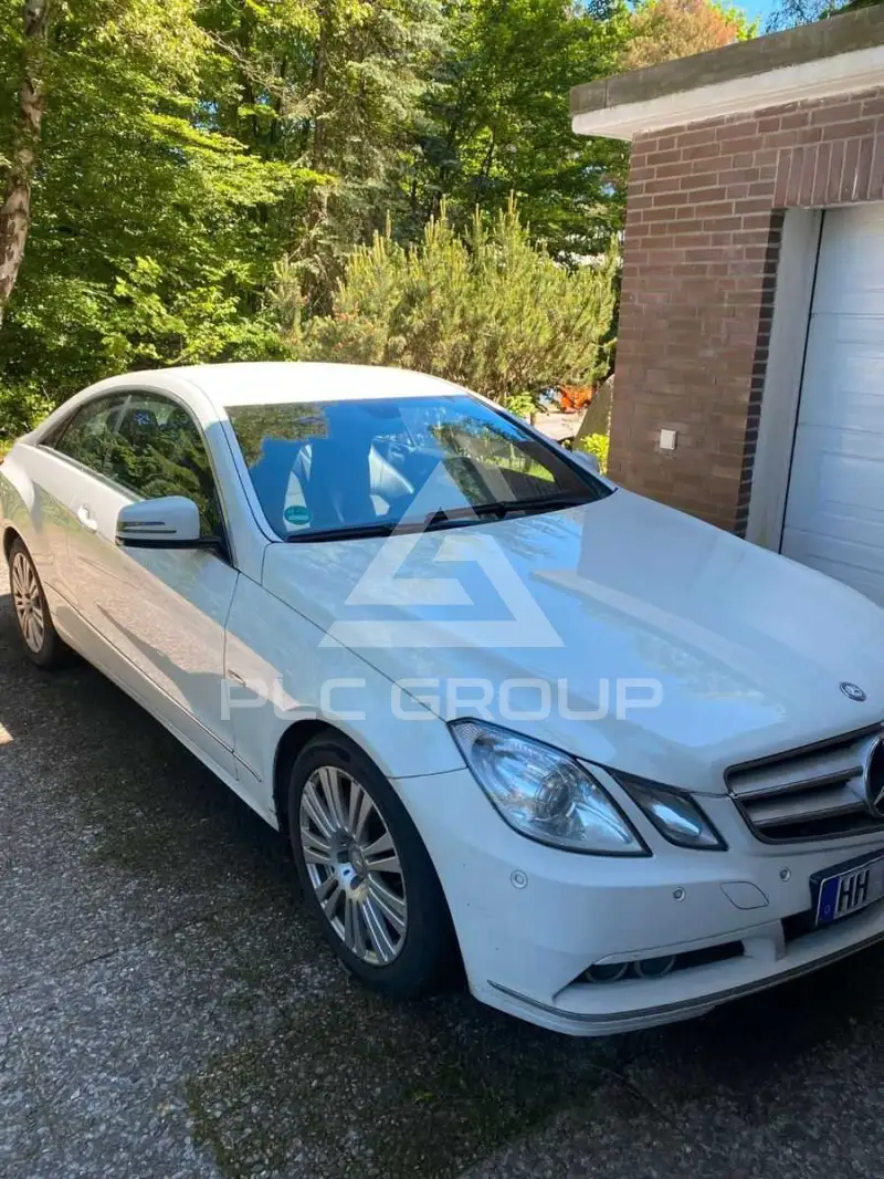 2010 Mercedes Benz E 220