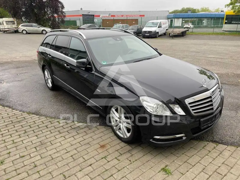 2010 Mercedes Benz E 220