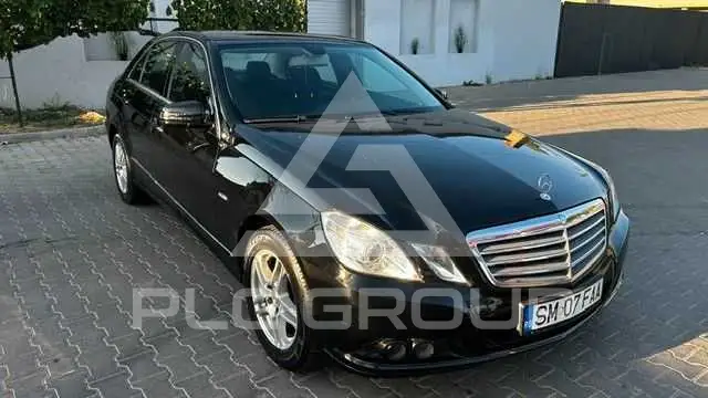2010 Mercedes Benz E 220