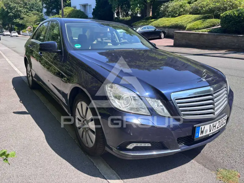 2010 Mercedes Benz E 220