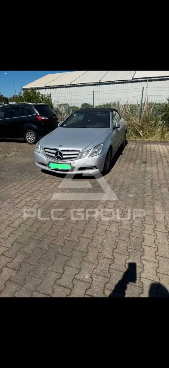2010 Mercedes Benz E 220