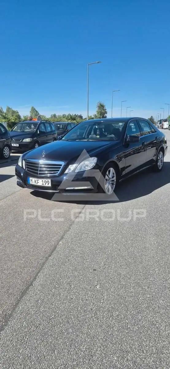 2010 Mercedes Benz E 220