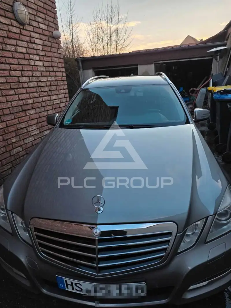 2010 Mercedes Benz E 220