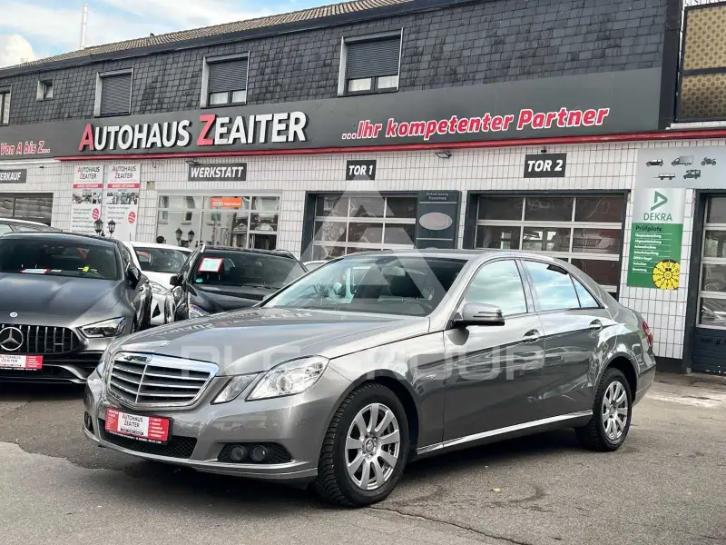 2010 Mercedes Benz E 220