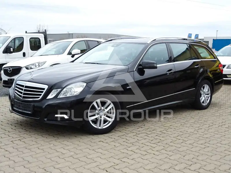 2010 Mercedes Benz E 220