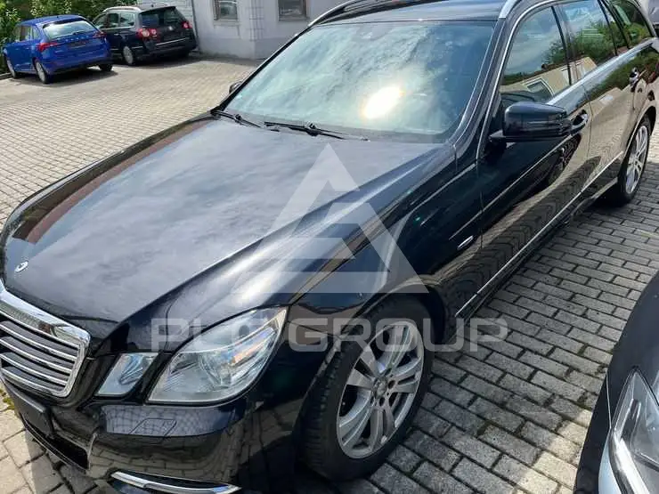 2010 Mercedes Benz E 220