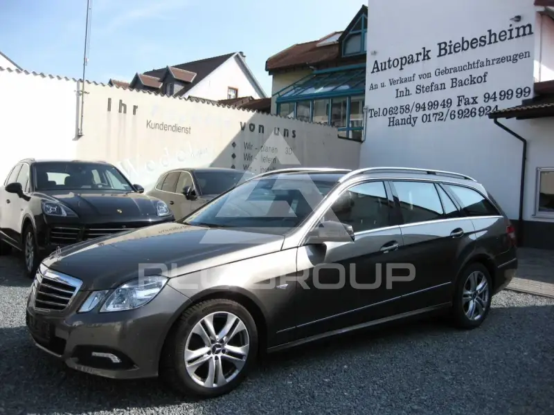 2010 Mercedes Benz E 220