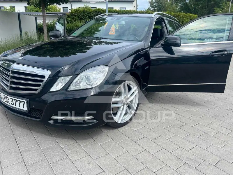 2010 Mercedes Benz E 220
