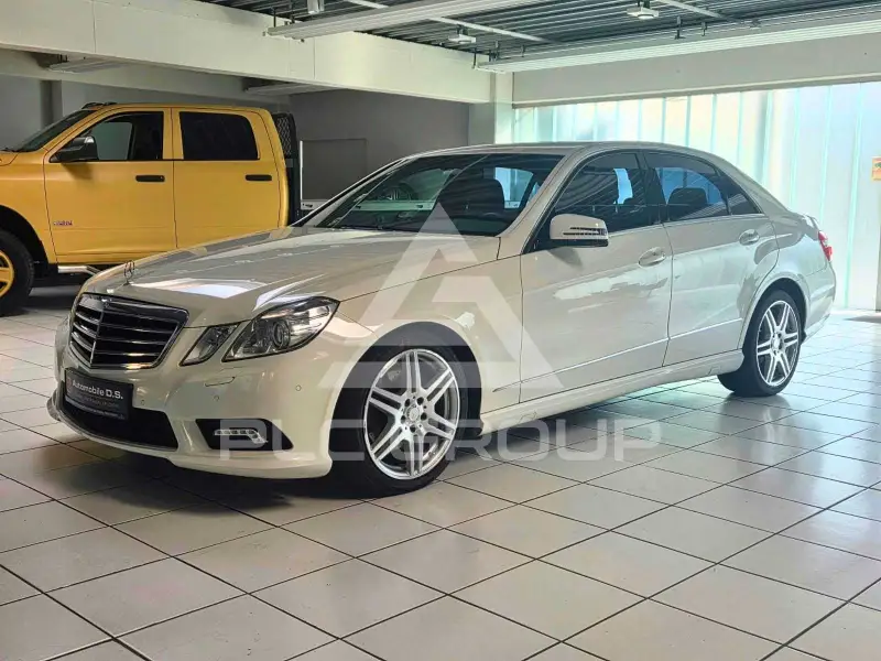 2010 Mercedes Benz E 220