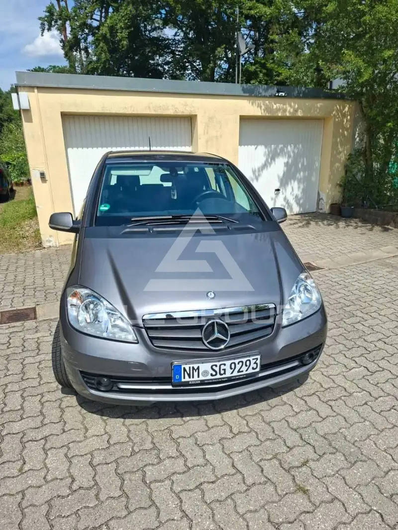 2010 Mercedes Benz A 160