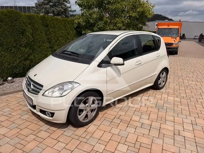 2010 Mercedes Benz A 160