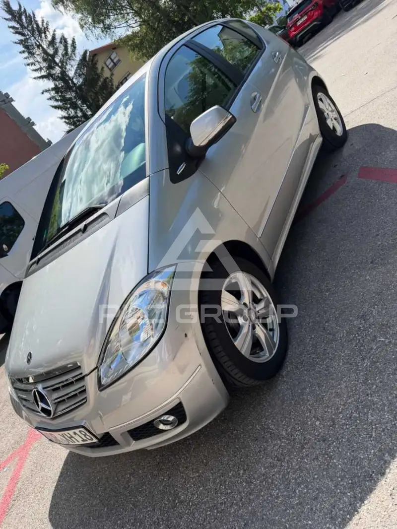 2010 Mercedes Benz A 160