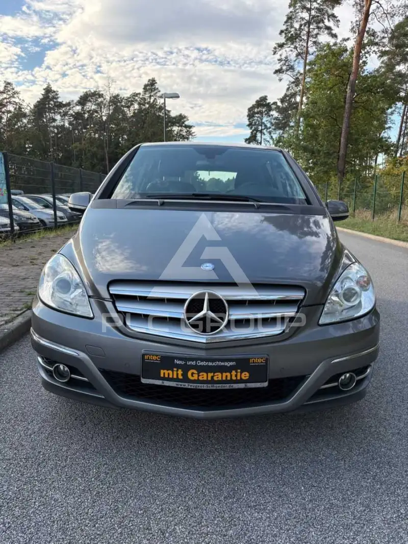 2010 Mercedes Benz B 180