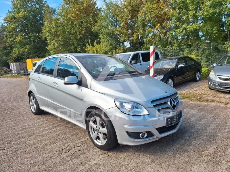2010 Mercedes Benz B 180