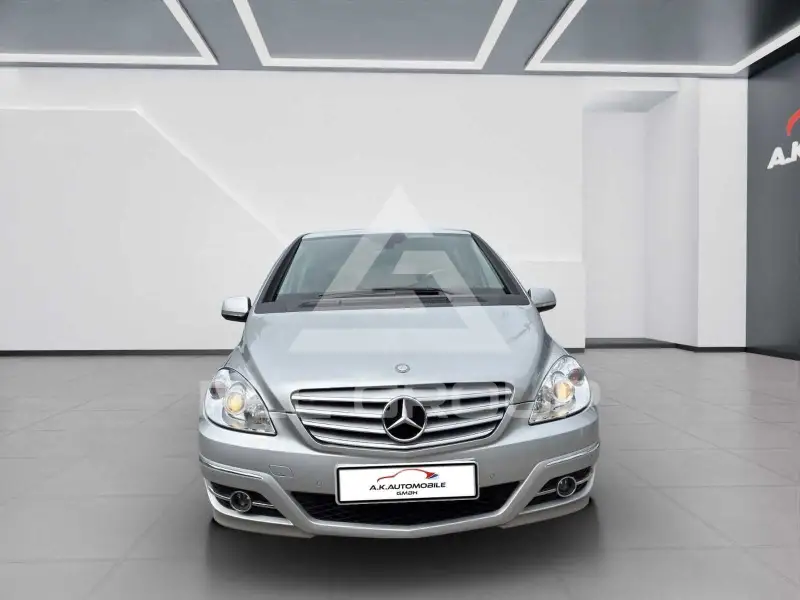 2010 Mercedes Benz B 180
