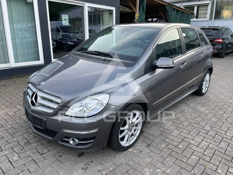 2010 Mercedes Benz B 180