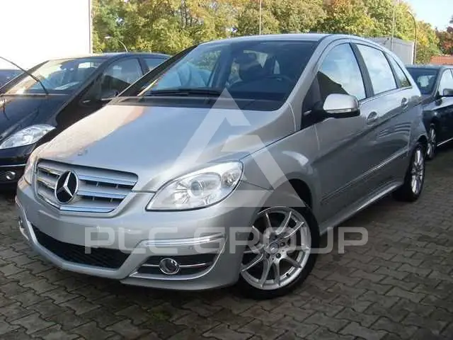 2010 Mercedes Benz B 180