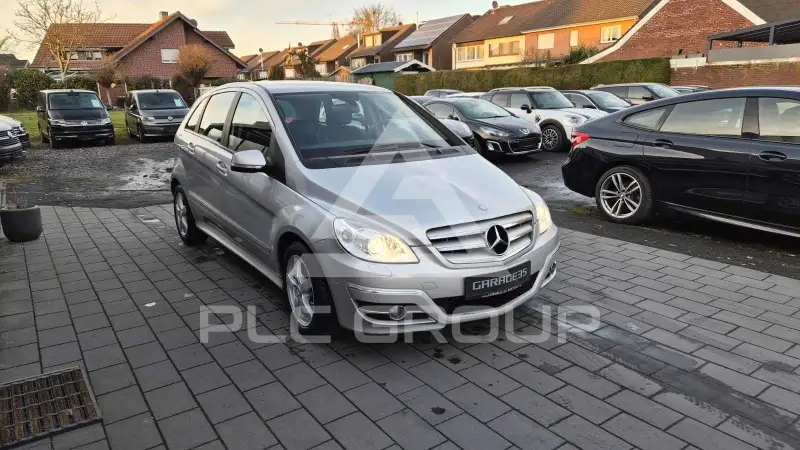 2010 Mercedes Benz B 180