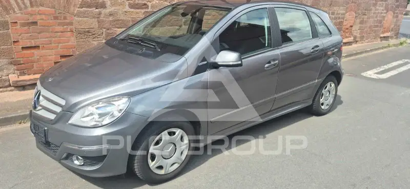 2010 Mercedes Benz B 180