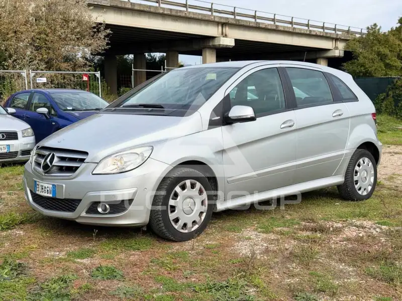 2010 Mercedes Benz B 180