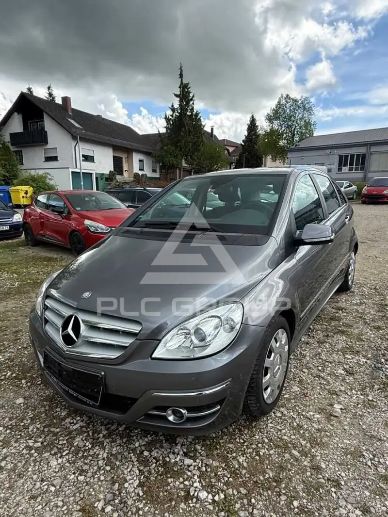 2010 Mercedes Benz B 180