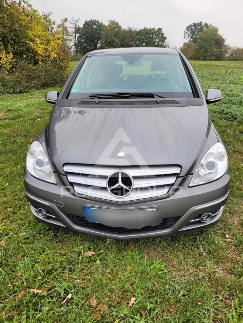 2010 Mercedes Benz B 180