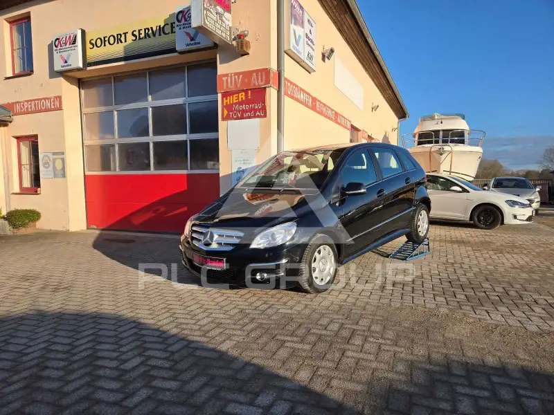2010 Mercedes Benz B 180